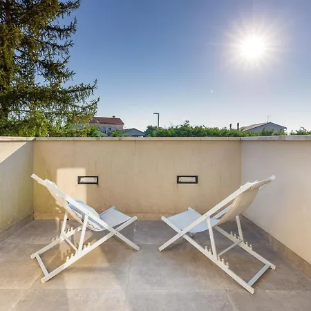 Tena Villa Sivati
